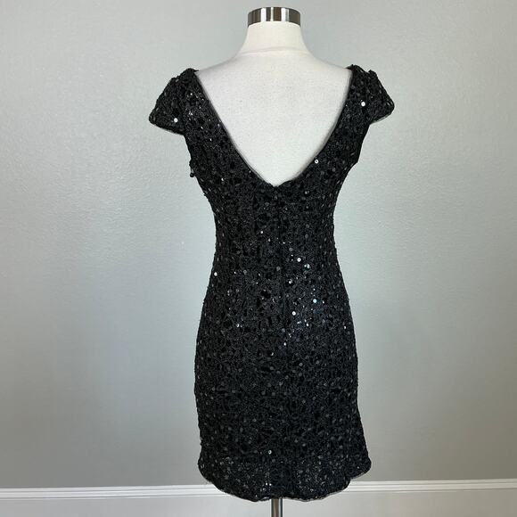 Adrianna Papell Black Sequined Cocktail Dress Size 10P Short Sleeve Mini Sheath - Picture 6 of 14